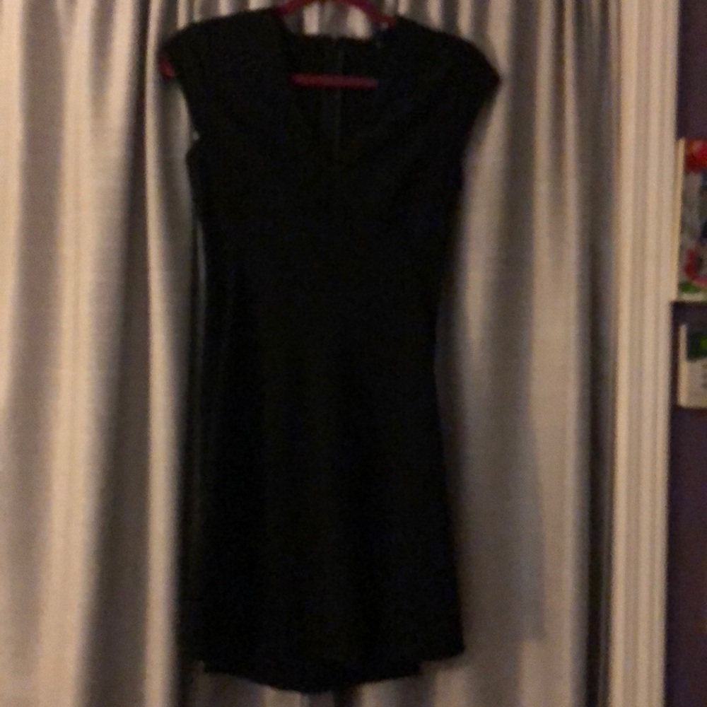 Black simple dress